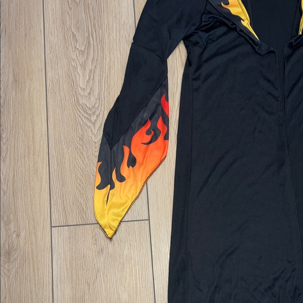 EUC - Burning Lucifer Adult Costume - Black, Red and Orange. - Picture 4 of 14